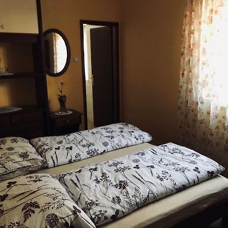 Apartma Evi Zaga Exteriör bild