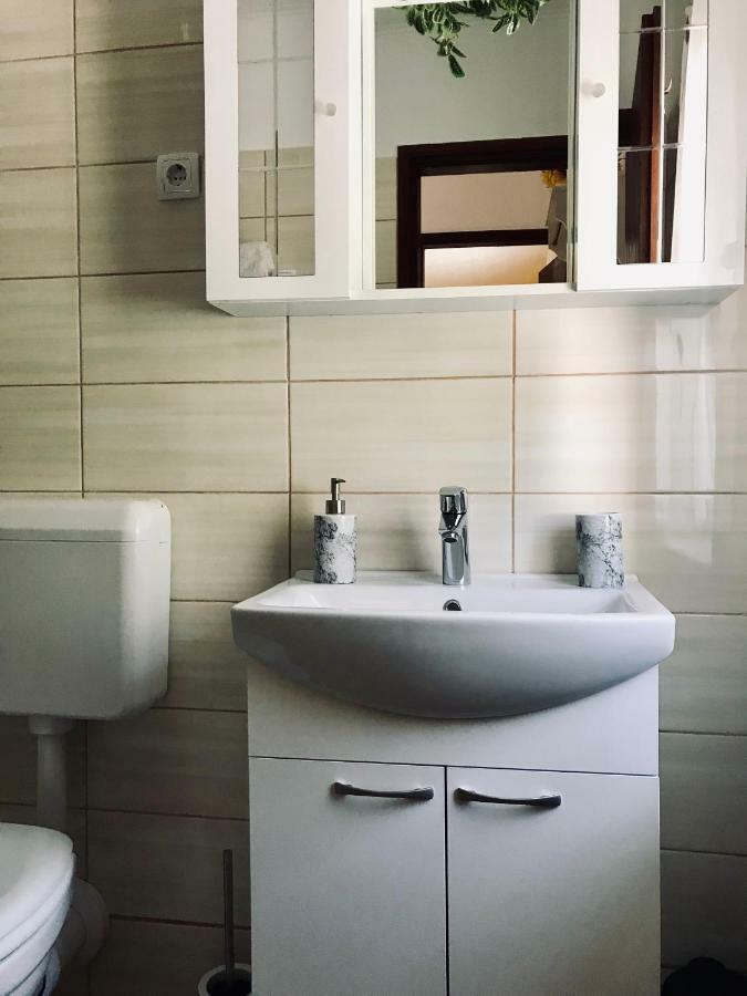 Apartma Evi Zaga Exteriör bild